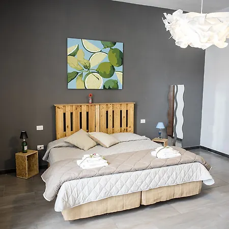 Guest house Le 4 Stagioni Centro Naples