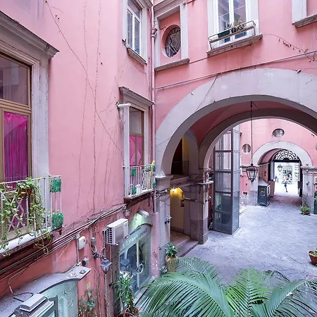 Le 4 Stagioni Centro Naples