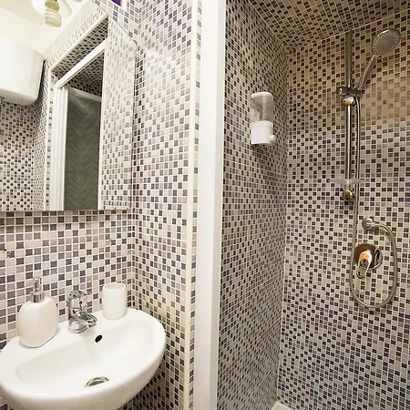 Guest house Le 4 Stagioni Centro Naples