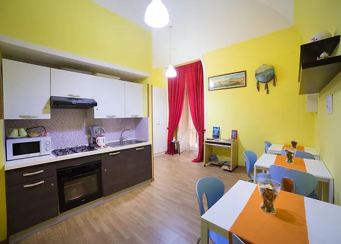Le 4 Stagioni Centro Guest house