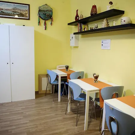 Le 4 Stagioni Centro 5* Nápoles