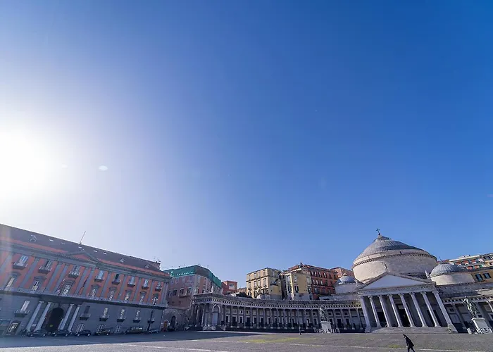 Le 4 Stagioni Centro 5* Napoli