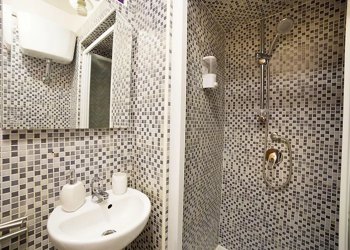 Le 4 Stagioni Centro Affittacamere Napoli