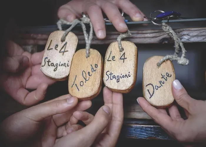 Affittacamere Le 4 Stagioni Centro Napoli