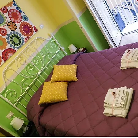 Le 4 Stagioni Centro Гостевой дом Неаполь