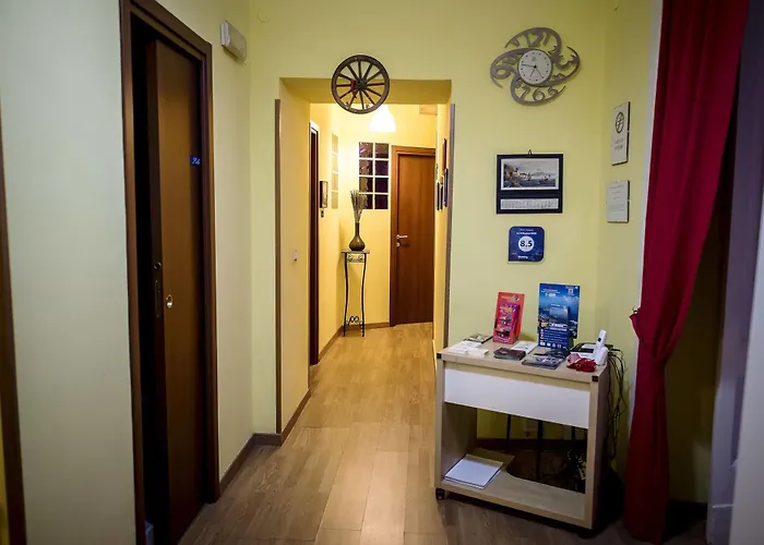 Le 4 Stagioni Centro Πανσιόν